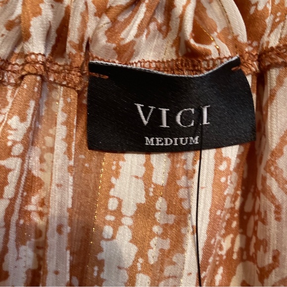 NWT VICI Collection Sheer Blouse Top Size M Medium Caramel Tie Front  WYNNONA - Picture 10 of 12
